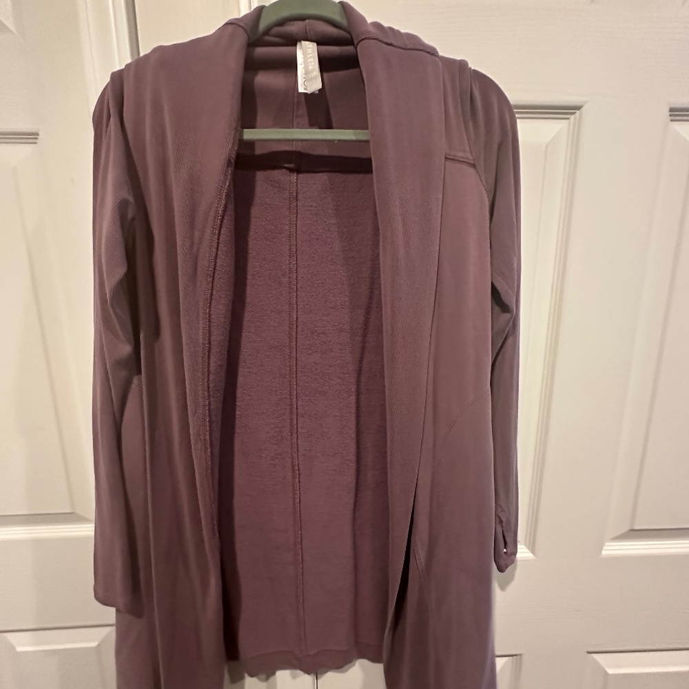 Athleta Pranayama Restore Wrap in Smoky Rose in XSP